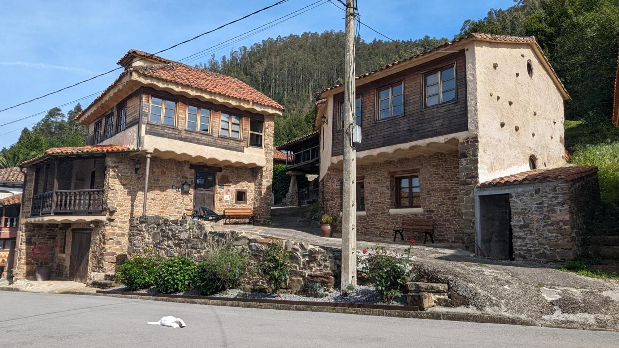 Las Casas De Isu Villaviciosa  Bagian luar foto